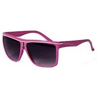 Smart model i 'crying pink'....